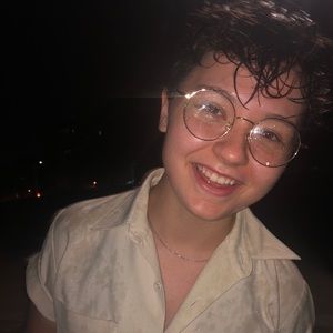 Meet your Posher, Lauren